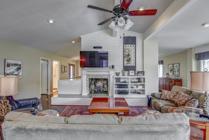 20210211164501283231000000-o